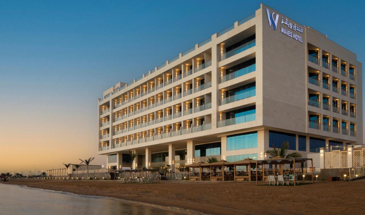 Waves Hotel Umm Lajj Exterior photo